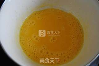 牛油果草莓奶酪卷的做法步骤:3