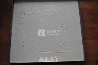 牛油果草莓奶酪卷的做法步骤:12