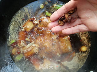 土豆炖排骨的做法步骤:7