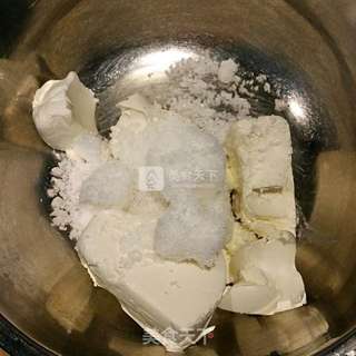 酸奶慕斯蛋糕的做法步骤:7