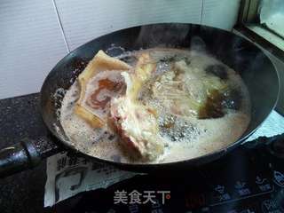 好吃不油腻的东坡猪蹄----新春宴客菜的做法步骤：3