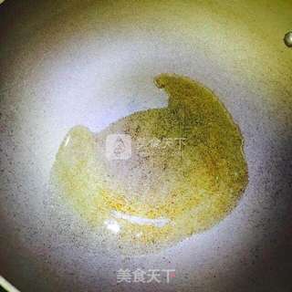 黑胡椒牛排酱鸡腿炒饭的做法步骤:3