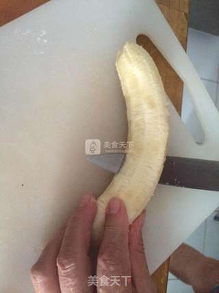 翻转香蕉蔓越莓蛋糕的做法步骤:2