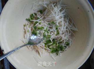 香煎土豆丝饼的做法步骤:4