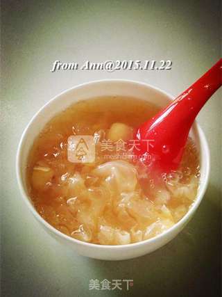 南国梨雪莲子银耳莲子汤的做法步骤:3