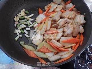 干锅年糕肉片的做法步骤:9