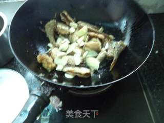 蒜片酸辣鱼的做法步骤：4