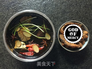 #八珍盛宴#春节宴席的先头部队--酥脆到鱼刺都不放过的秘制爆汁五香熏鱼的做法步骤:11