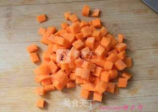 香菇鸡肉饭的做法步骤:2