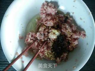 白菜饺子的做法步骤:7