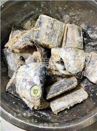 【属于带鱼的美味】豌豆炖带鱼的做法步骤:5