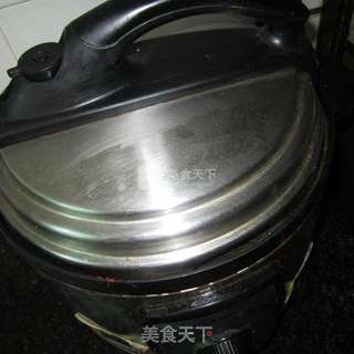 红枣蒸老鸭---宴客菜的做法步骤：5