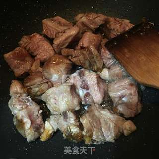 糖醋排骨的做法步骤：4