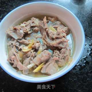 红枣蒸老鸭---宴客菜的做法步骤：6