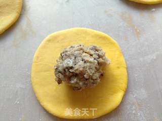 龙形蒸饺的做法步骤:11