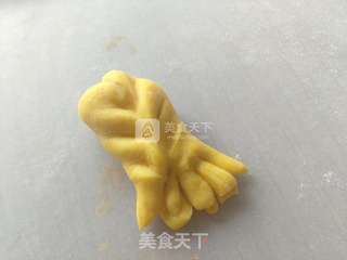 龙形蒸饺的做法步骤:16