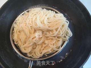 麻辣过瘾的【宜宾燃面】的做法步骤:13