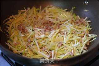 韭黄炒面的做法步骤:5