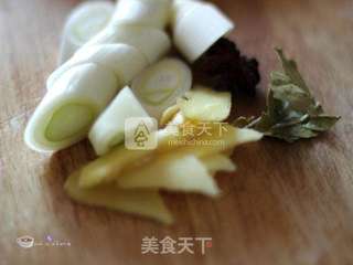 【年夜饭健康大菜】无油少盐版红烧排骨的做法步骤:2