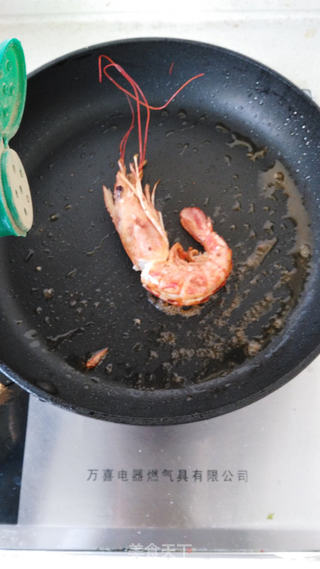 南美红虾配土豆泥的做法步骤:6