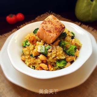 三文鱼咖喱炒饭的做法步骤:12