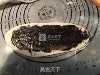 贝壳黑芝麻花卷的做法步骤:12