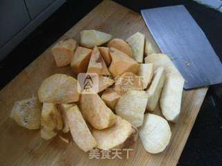 油炸红薯块的做法步骤：1