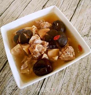 香菇莲藕炖排骨的做法步骤:14