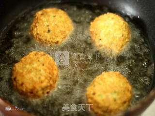 【年夜饭吉利压轴大菜】少油版四喜丸子的做法步骤:8