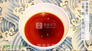 【四叶小馆】糖醋排骨的做法步骤:3