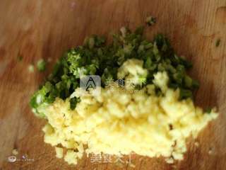 【年夜饭吉利压轴大菜】少油版四喜丸子的做法步骤:2