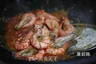 油爆大虾的做法步骤：7