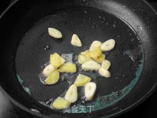 栗子鸡煲的做法步骤:5