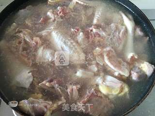 【鸡汤一招鲜】萝卜干香菇炖鸡的做法步骤:4