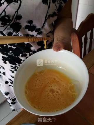 外婆拿手菜--?滑嫩蒸蛋的做法步骤:2