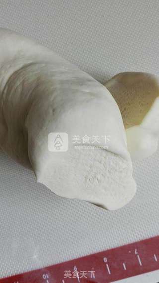 黑芝麻馒头卷的做法步骤:4