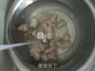 淮山排骨汤的做法步骤:4