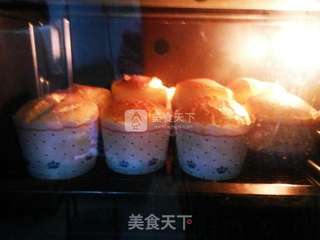 重奶油芝士纸杯蛋糕的做法步骤：7