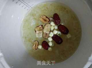 雪耳糖水(教你煮出糯糯的雪耳羹)的做法步骤:3