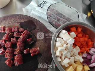 腊肠焖饭的做法步骤:3