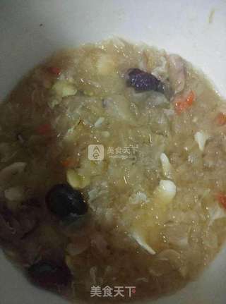 雪耳糖水(教你煮出糯糯的雪耳羹)的做法步骤:5