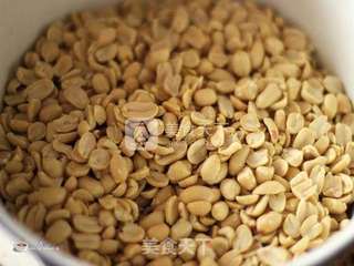 芝麻花生糖的做法步骤:4