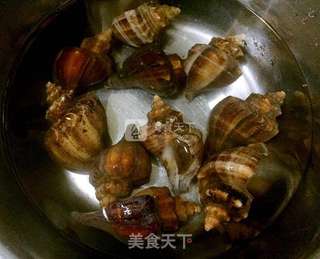 白灼海螺的做法步骤:2