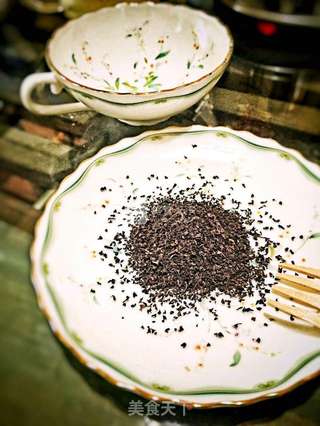 比阿萨姆奶茶更好喝的斯里兰卡奶茶的做法步骤：2