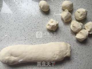 奶黄包的做法步骤:13
