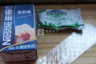 酸奶草莓慕斯的做法步骤:2