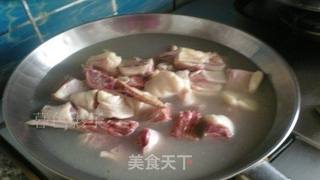 香菇炖鸭子的做法步骤:2