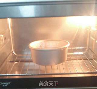 6寸戚风蛋糕的做法步骤:10