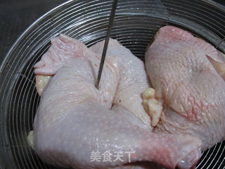 奥尔良烤鸡腿的做法步骤:2