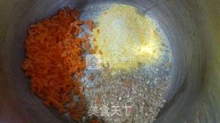 胡萝卜牛奶玉米糊的做法步骤:3